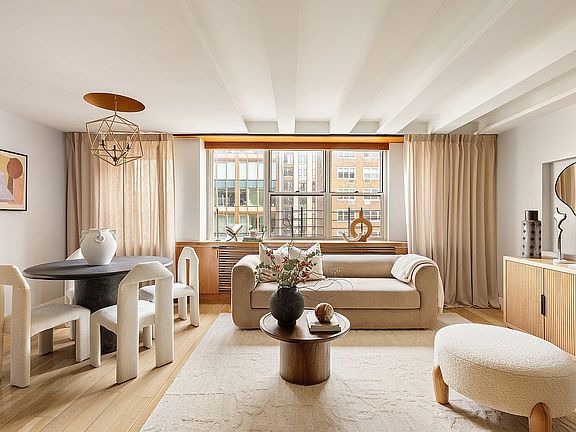 2nd image of 32 Gramercy Park S APT 12D