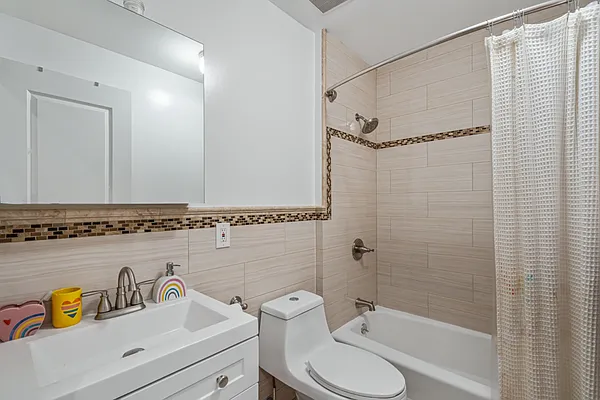 Rented by Daniel Gale Sotheby's International Realty | media 18