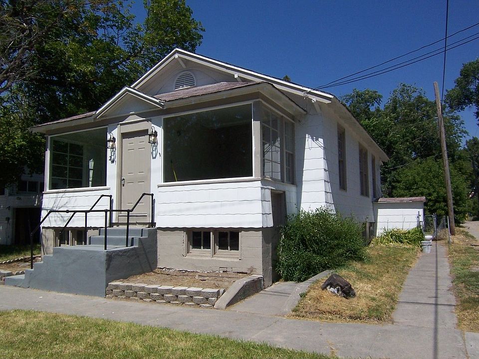 1st image of 241 Pine St