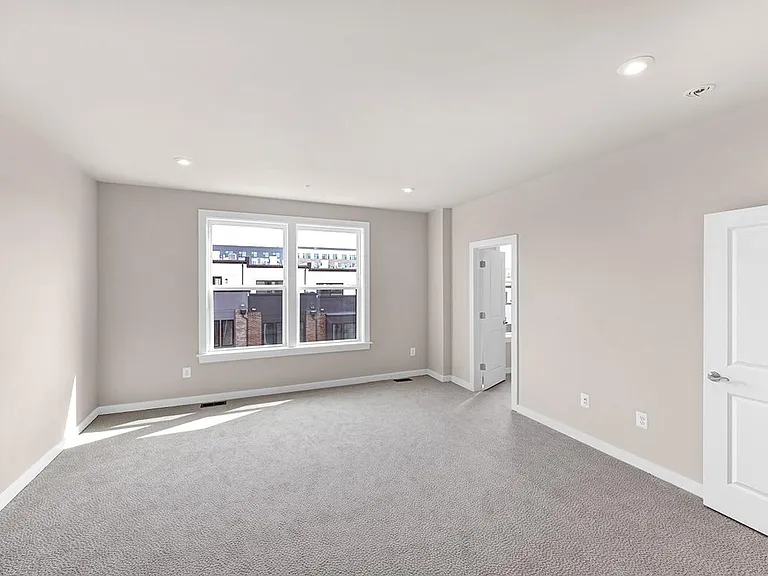 16124 Connors Way — Photo 37