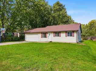 2657 5th St E, Maplewood, MN 55119