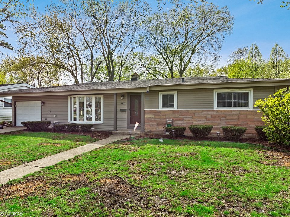 1st image of 300 N Macarthur Dr