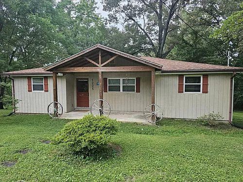 1225 Kingston Springs Rd Photo 1