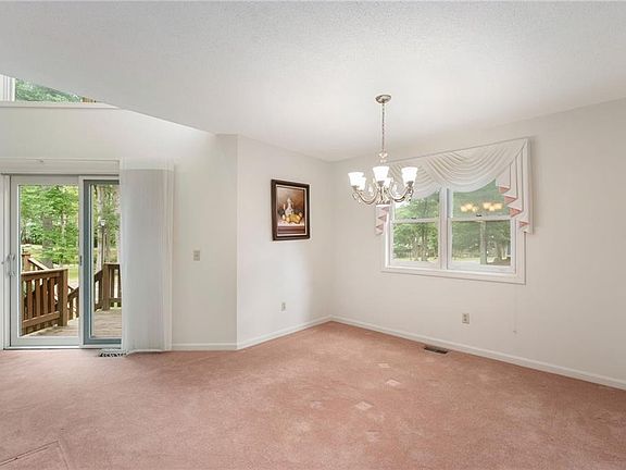 4th image of 53 Heritage Dr #53