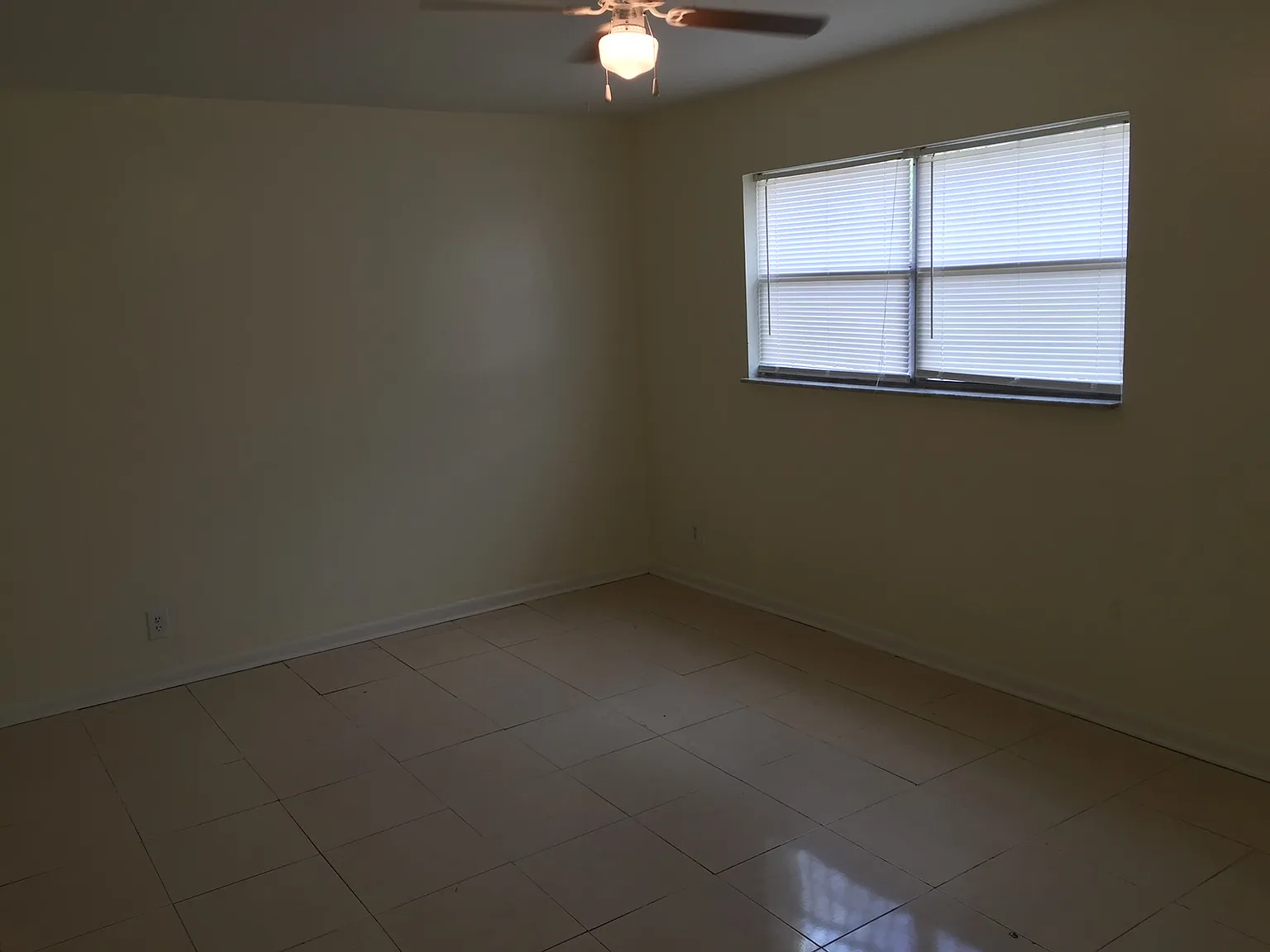 7314 NW 38th St — Photo 3
