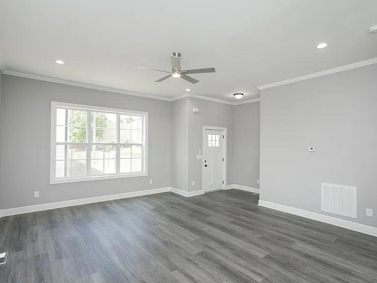 67 Donelson St — Photo 12