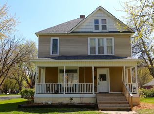 310 W 2nd St, New Richmond, WI 54017