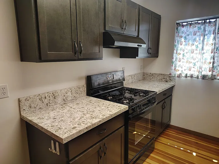 2568 E Seneca St — Photo 13