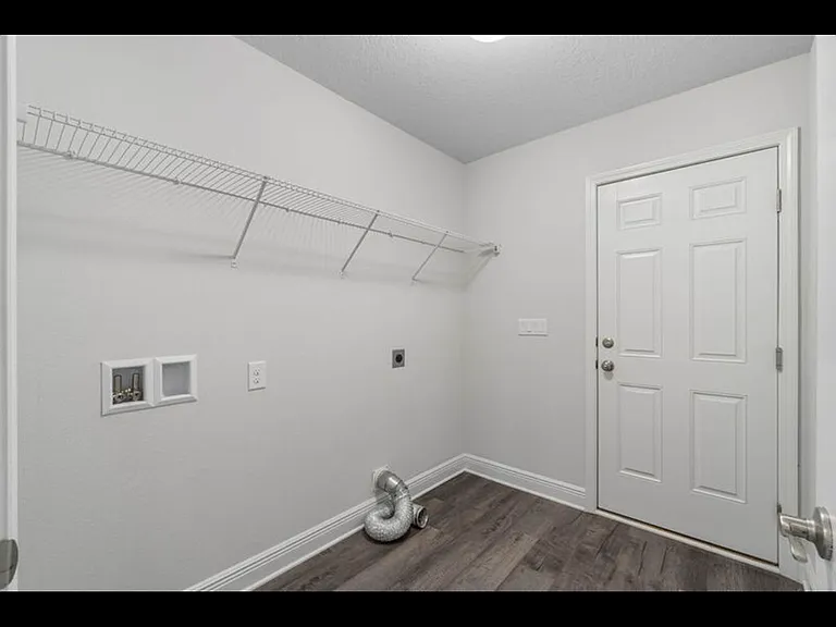 5785 Dogwood Dr E — Photo 25