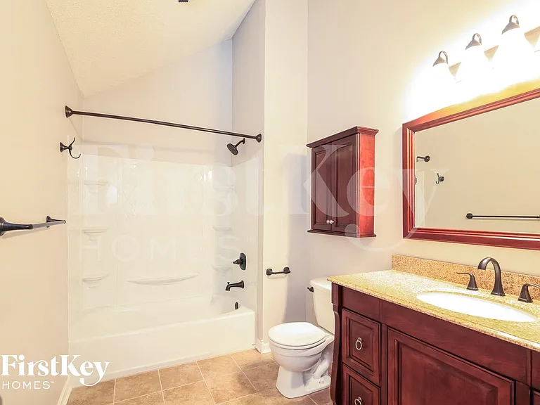 707 Corrington Dr — Photo 8