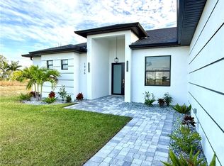 1926 NW 21st St, Cape Coral, FL 33993