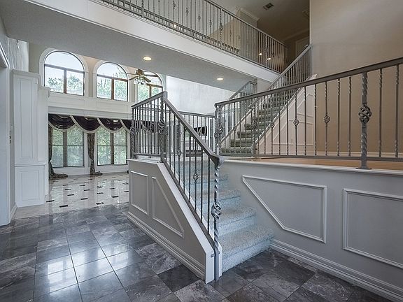 4th image of 2315 Table Rock Ct