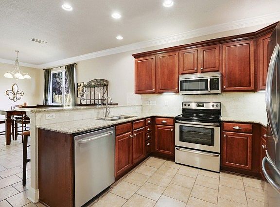 4th image of 12201 Canterbury Park Dr