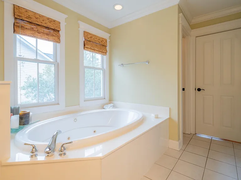 1454 Appling Dr — Photo 16