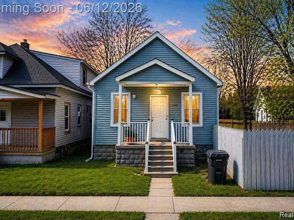2415 McLean St, Hamtramck, MI 48212
