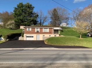 366 Freedom Ave, Tazewell, VA 24651