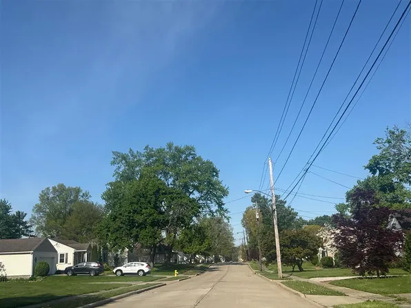 3861 Orchard St, Mogadore, OH 44260
