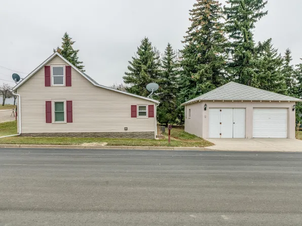 316 2nd St N, New Salem, ND 58563