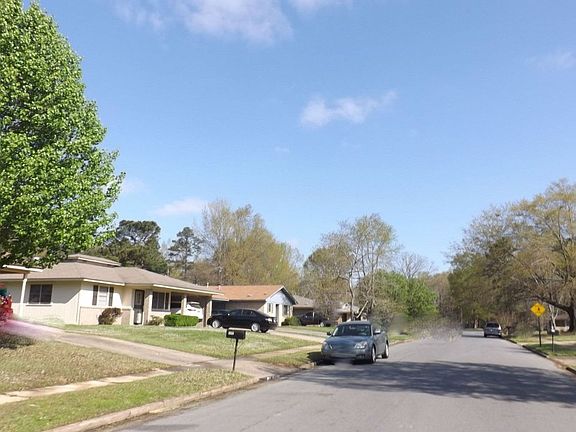 5th image of 2301 Diane Dr
