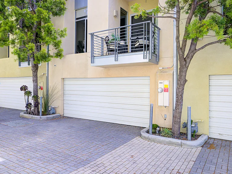 2608 Lincoln Ave — Photo 5
