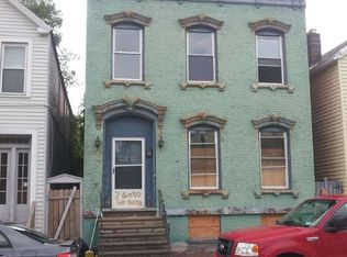 518 2nd St, Troy, NY 12180