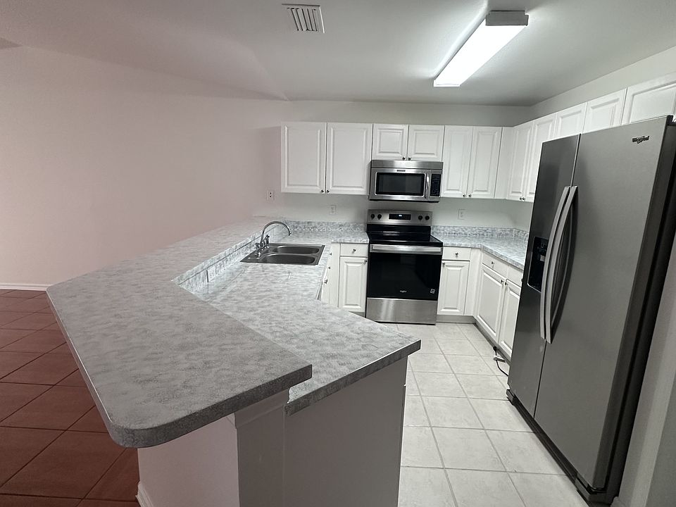 1st image of 333 Gordon Ave S