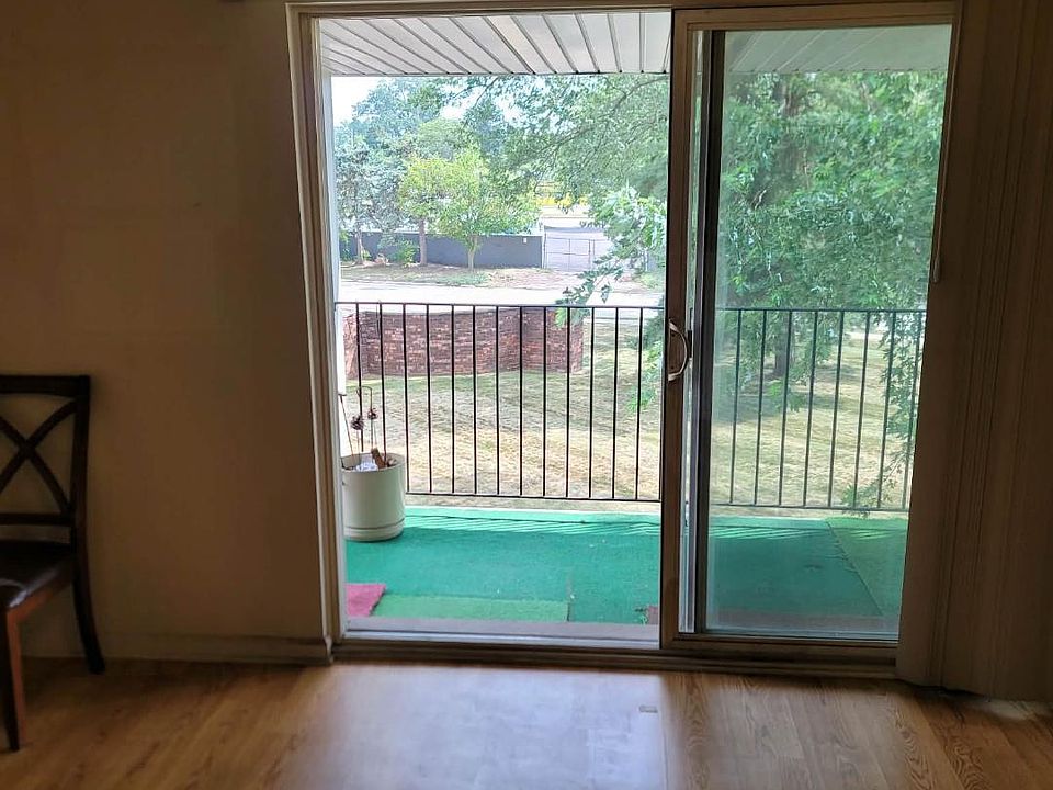 25307 Shiawassee Cir Apt 202, photo 11