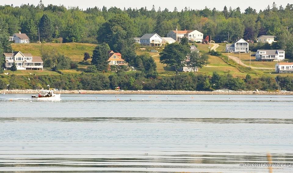 2nd image of 39 Cove Rd