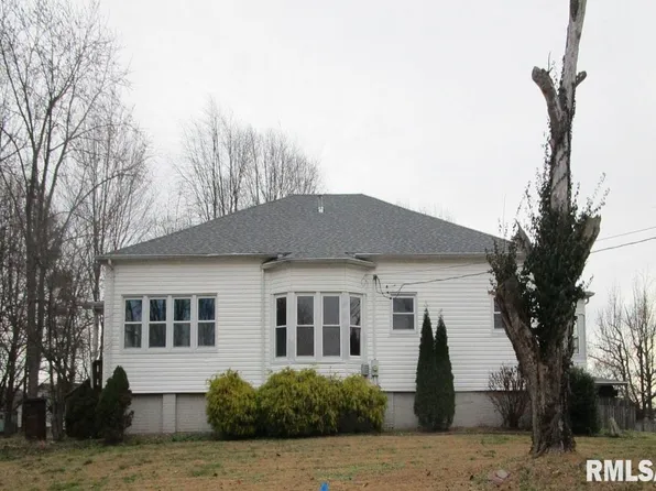 312 N Taft St, West Frankfort, IL 62896