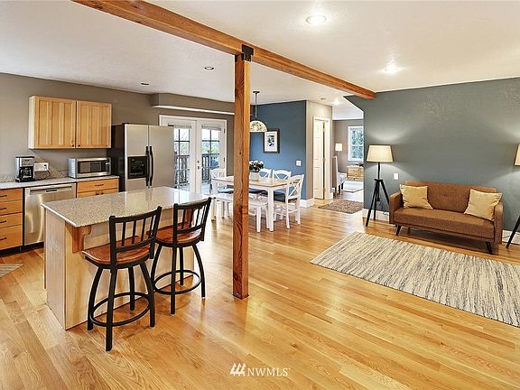 4th image of 9607 21st Avenue SW