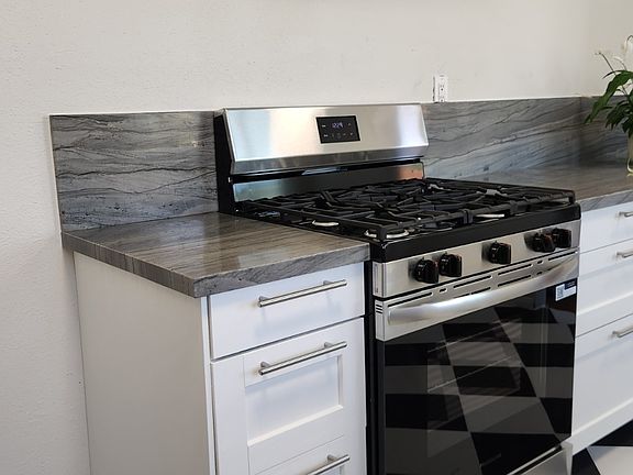 2nd image of 4150 Monroe Ave #4148-1/2