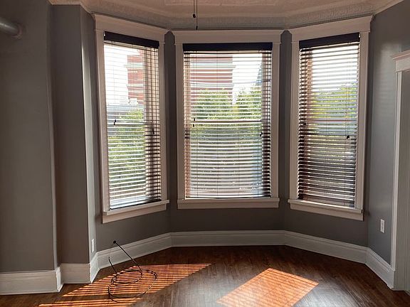 2nd image of 1700 W 19th St #1848-3N