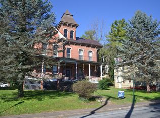 20 N Jefferson St APT 4, Staunton, VA 24401