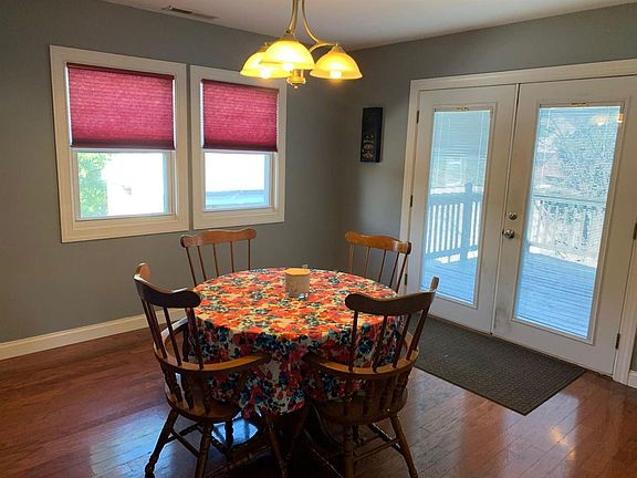 4th image of 4338 Hegner Ave