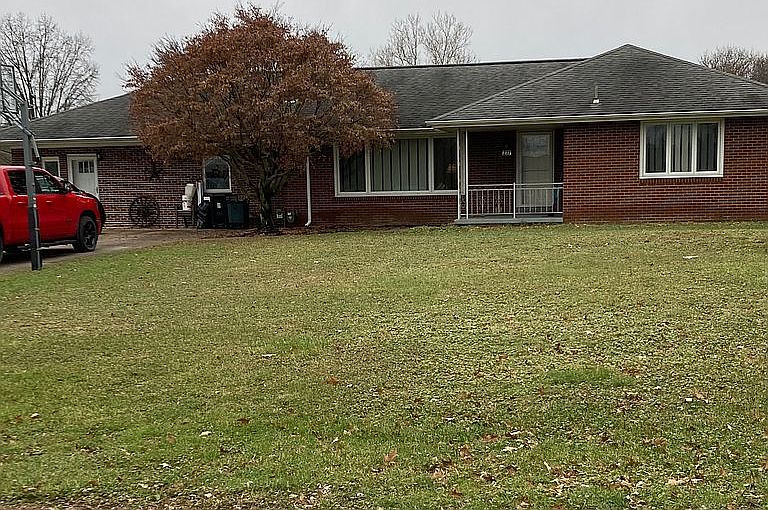 1st image of 211 Silverview Dr