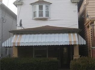 17 13th St, Jeannette, PA 15644
