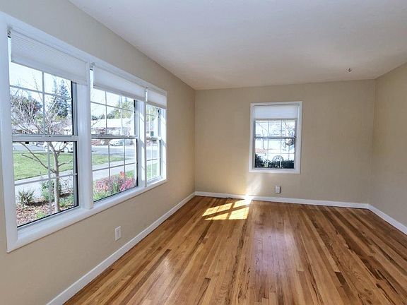 3rd image of 1454 27th Ave