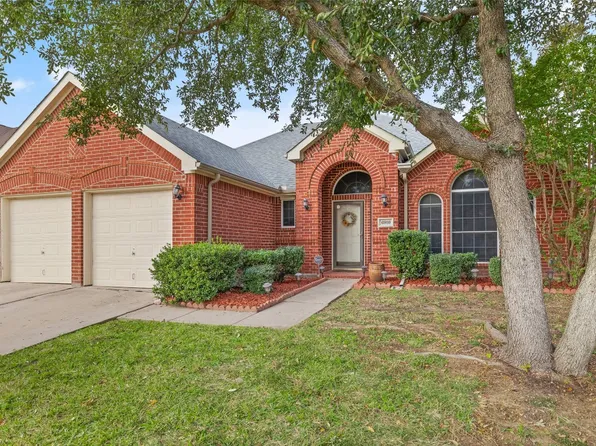 6910 Thunderbird Dr, Arlington, TX 76002