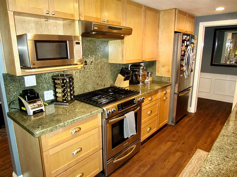 266 S Madison Ave #106 — Photo 6