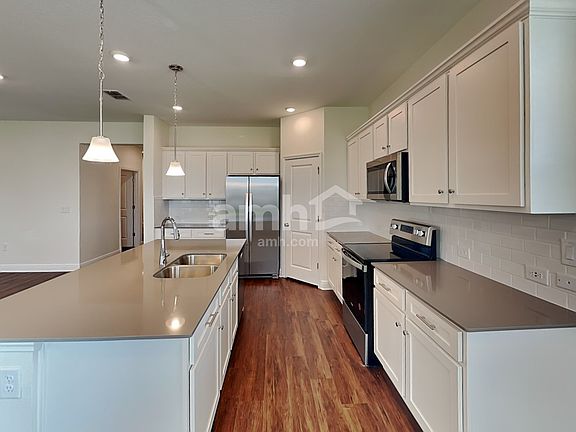 3rd image of 14605 Cedar Mill Dr