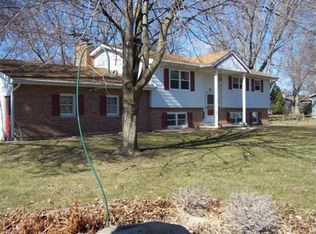 118 Greenview Dr, Columbus, WI 53925