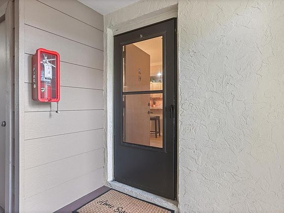 2nd image of 752 WHITE PINE TREE ROAD #102