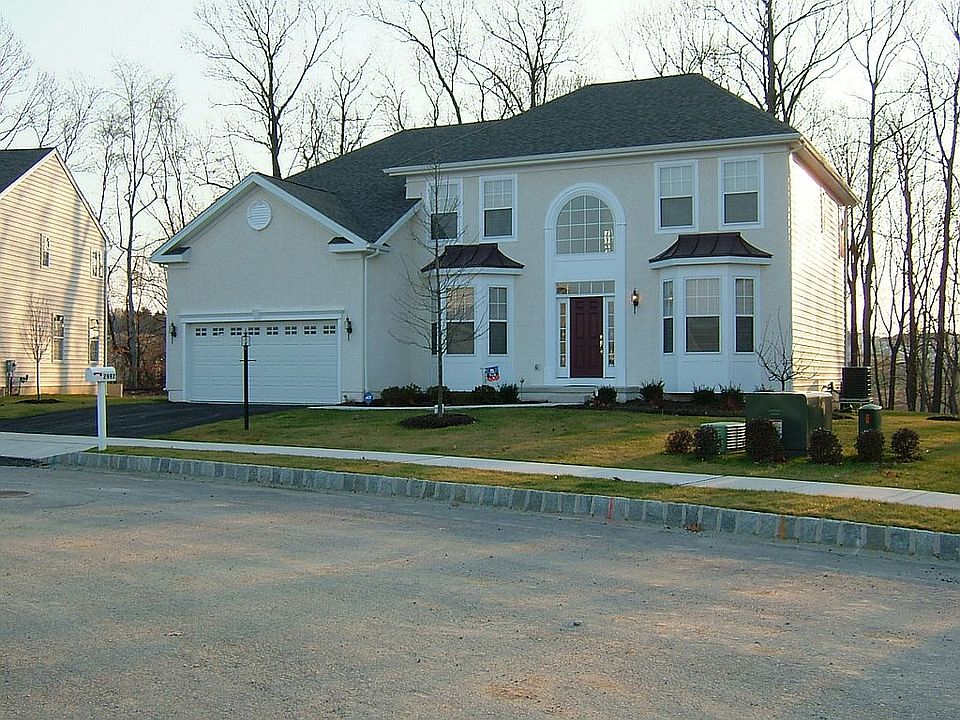 2nd image of 2997 Honeymead Rd