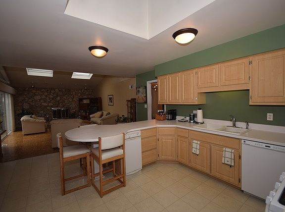 5th image of 7501 W Pottawatomi Dr