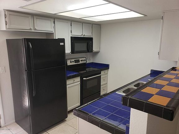 4th image of 1077 W 1st St APT 102