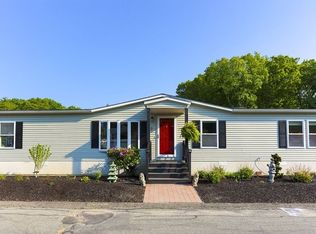 2 Forsythia Ln, Rockland, MA 02370
