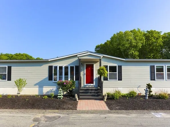 2 Forsythia Ln, Rockland, MA 02370