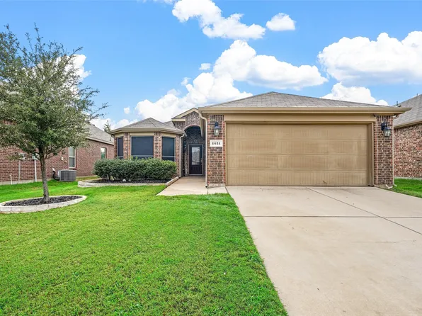 1421 Red River Dr, Aubrey, TX 76227