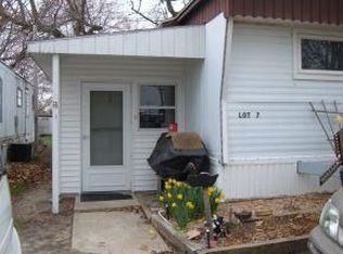 1535 E 9th St TRLR 7, Rochester, IN 46975