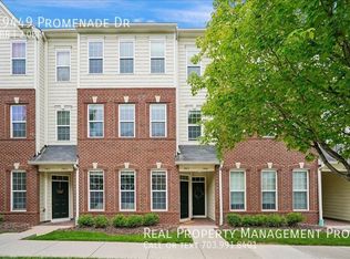 19449 Promenade Dr, Leesburg, VA 20176